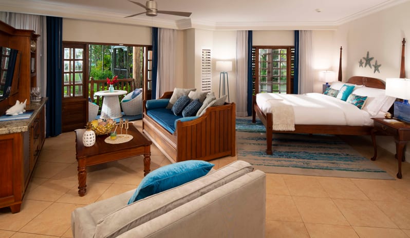 Beaches Negril Resort & Spa-Tropical Beachfront Concierge Two-Bedroom Junior Suite 1_15561